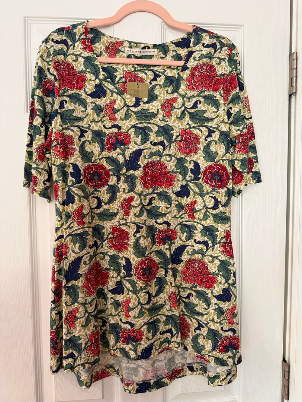 Peruvian Connection Floral Tunic in Red and Green